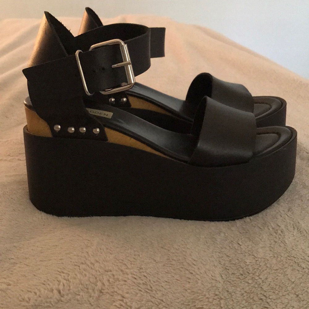 Platform wedges